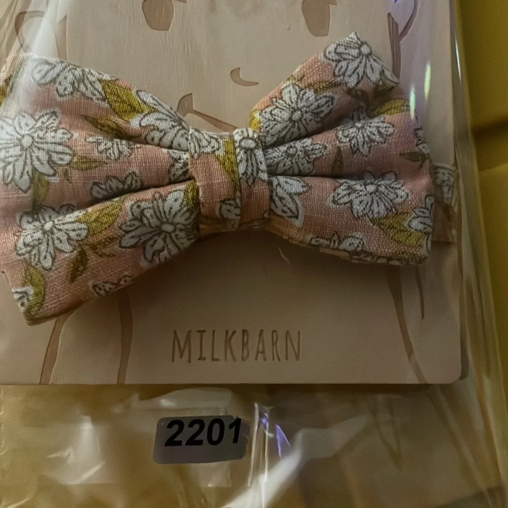 MilkBarn Floral Bow Tie